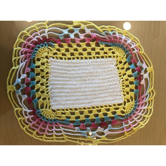 LOT of 6 VTG  Handmade crochet doilies. - Picture 3 of 16